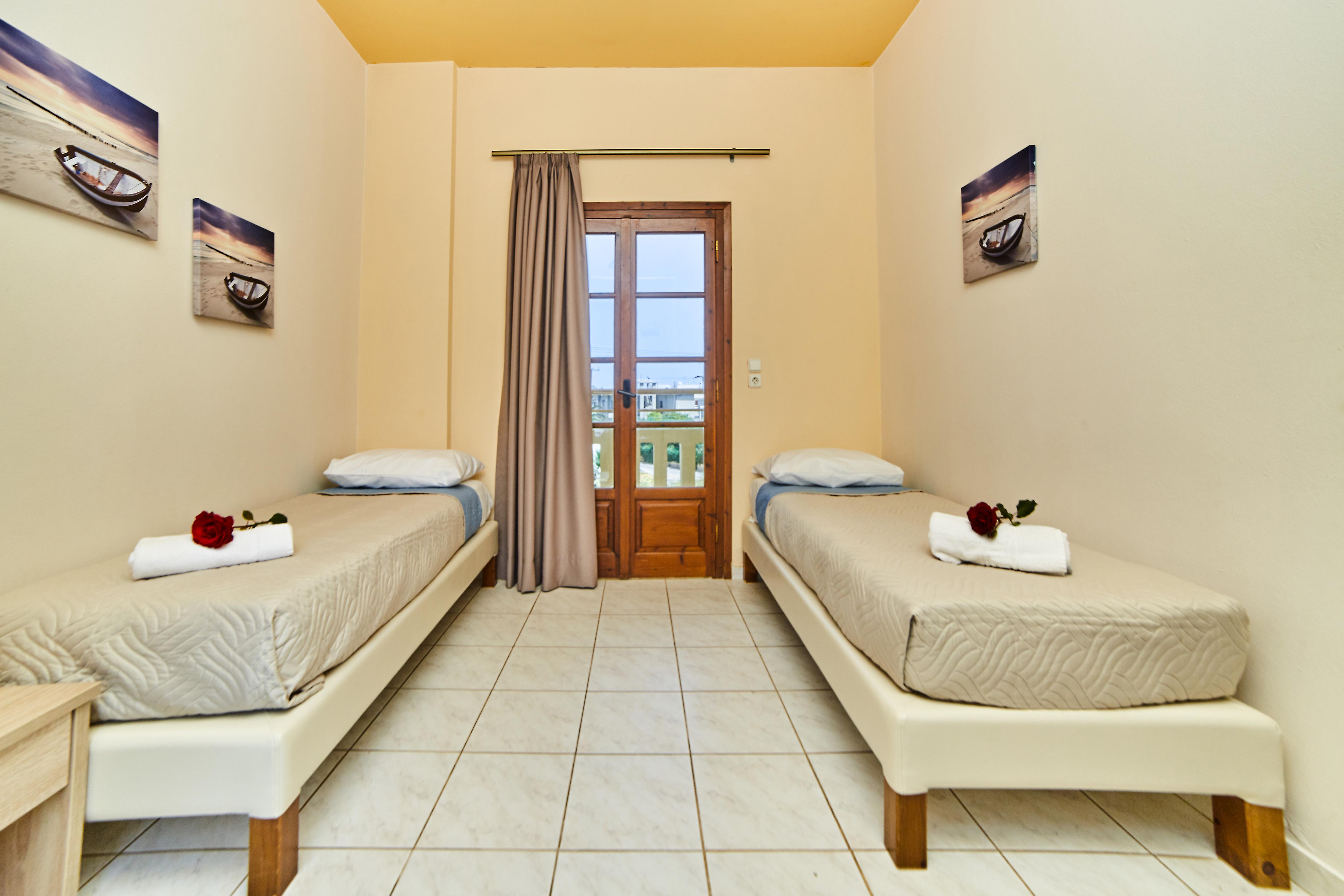 Villa Diasselo Candia Esterno foto