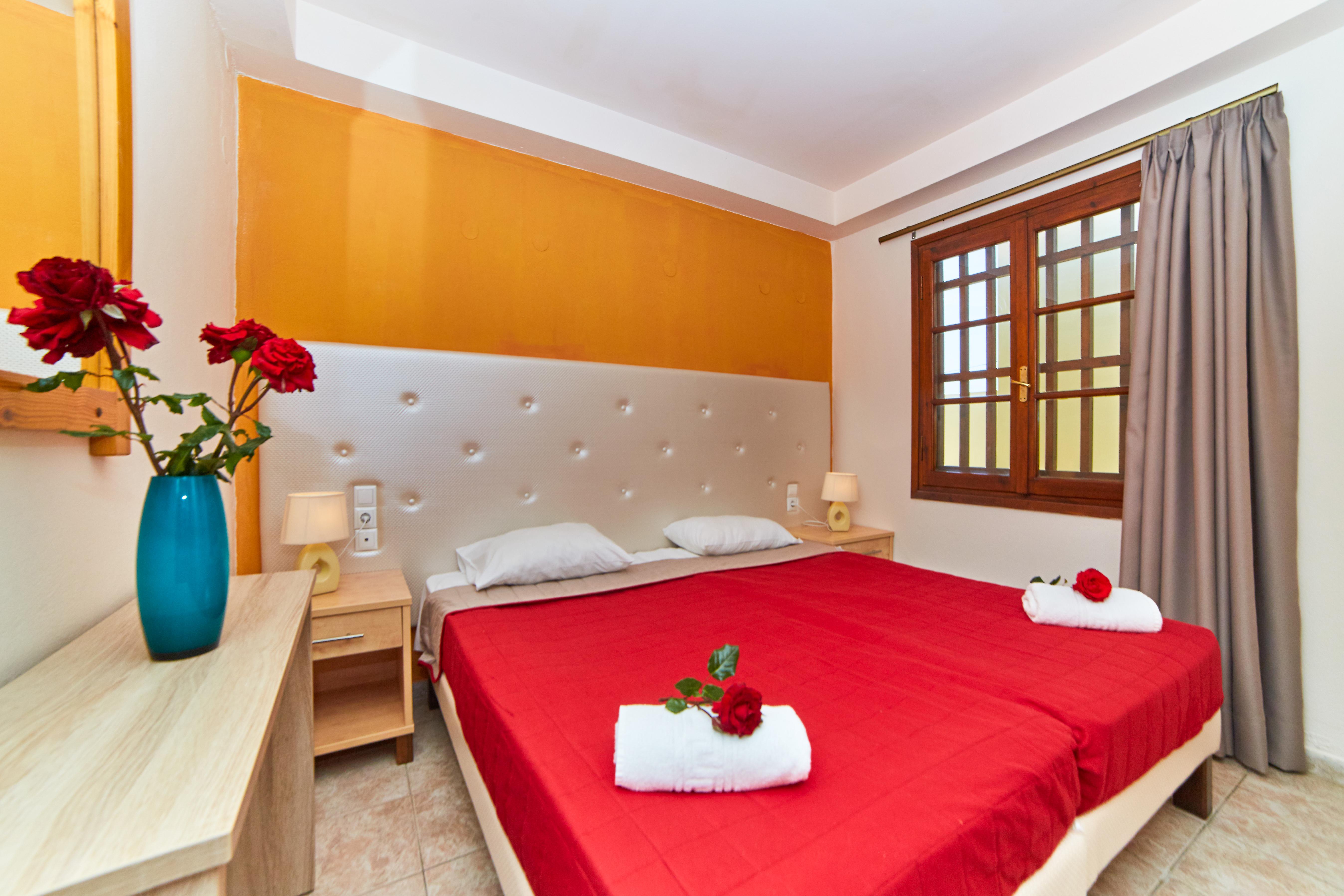 Villa Diasselo Candia Esterno foto
